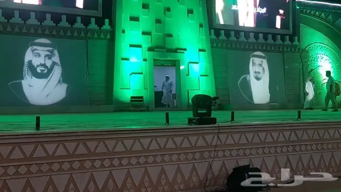 تأجير اضاءات شاشات مسرح 4