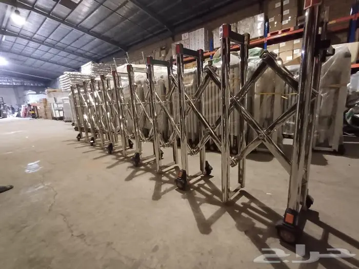 حواجز المونيوم متحركه بعجلات والطي لتنظيم الفاعليات 9