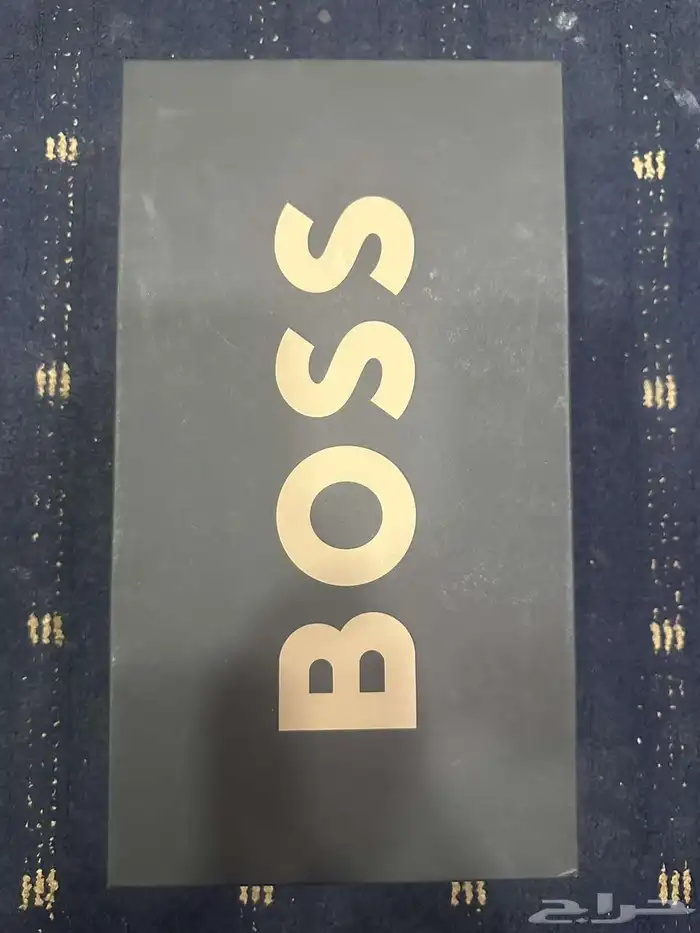 حذاء ماركة Boss للبيع 3