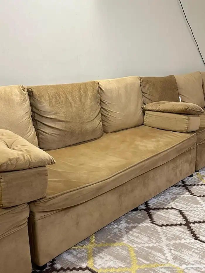 كنب 11 قطعه نظيف معه 3 مراكي 4