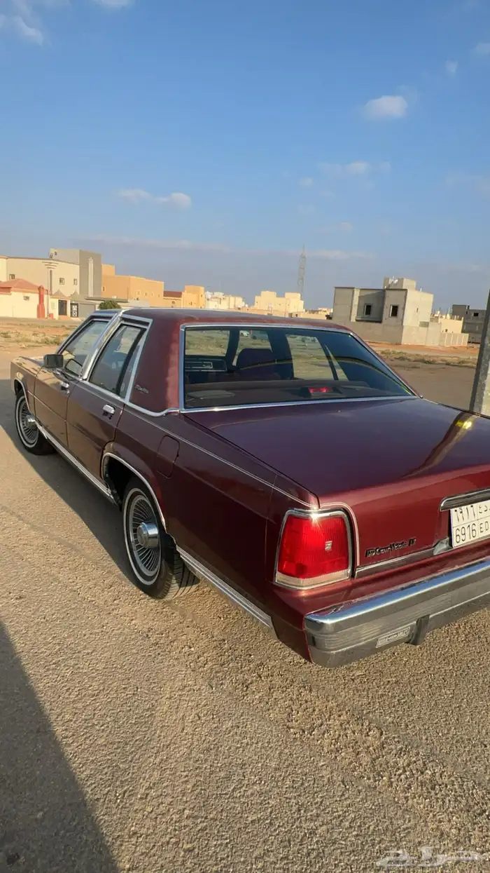 كراون فكتوريا مخزن مديل 1988 عنابي وكاله 16