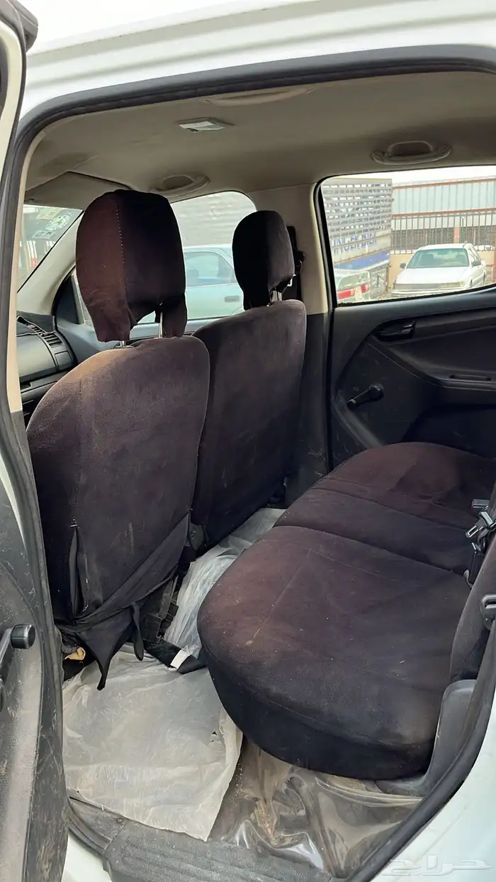 D-MAX (ISUZU) 4