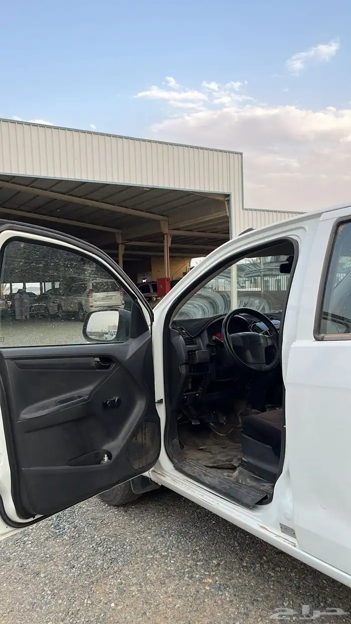 D-MAX (ISUZU) 8