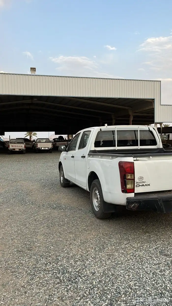 D-MAX (ISUZU) 9