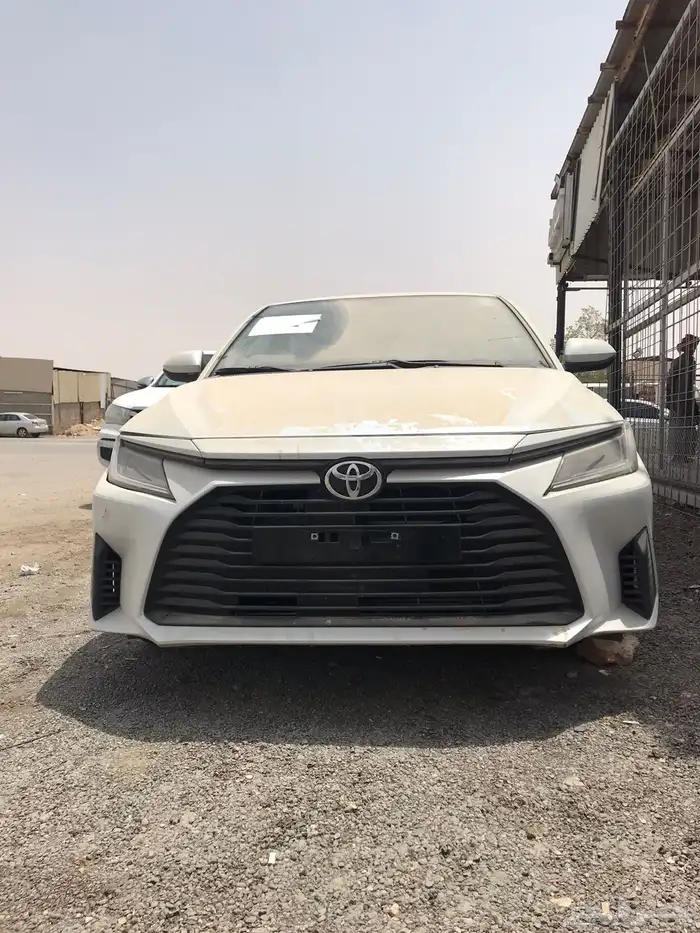 تشليح قطع غيار تايوتا يارس موديل 2024 0