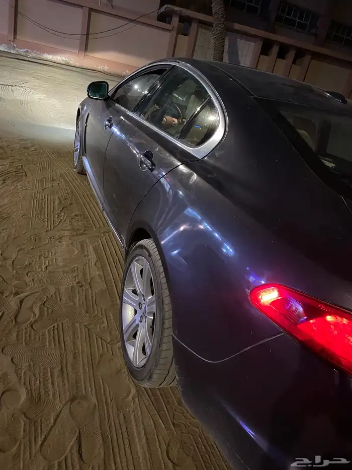 جاكوار 2010 xf 3