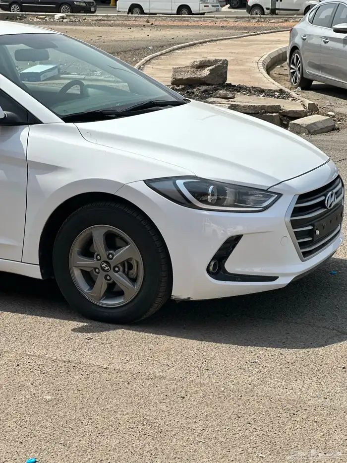 هيونداي افانتي ديزل 2018 4