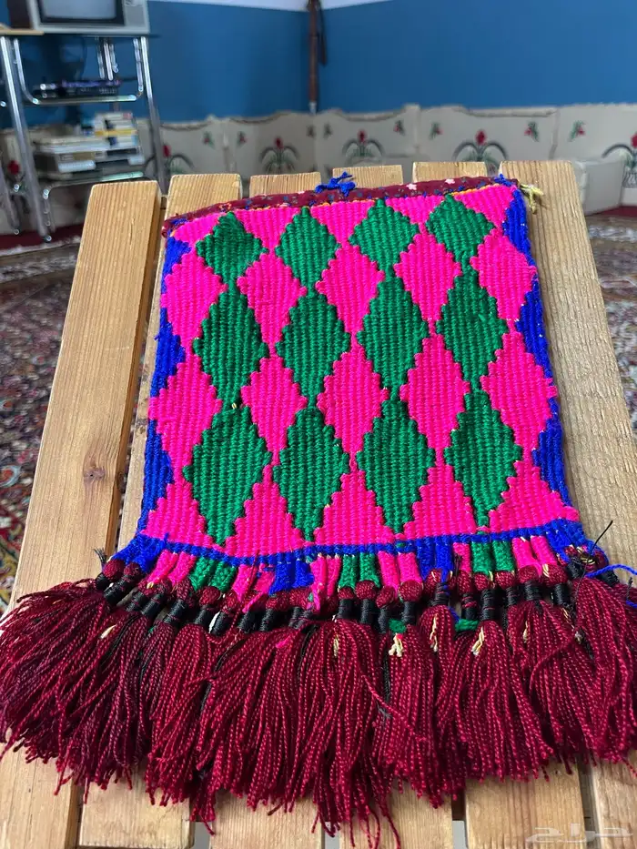 مشغولات يدوية عمرها فوق 60 سنه 10