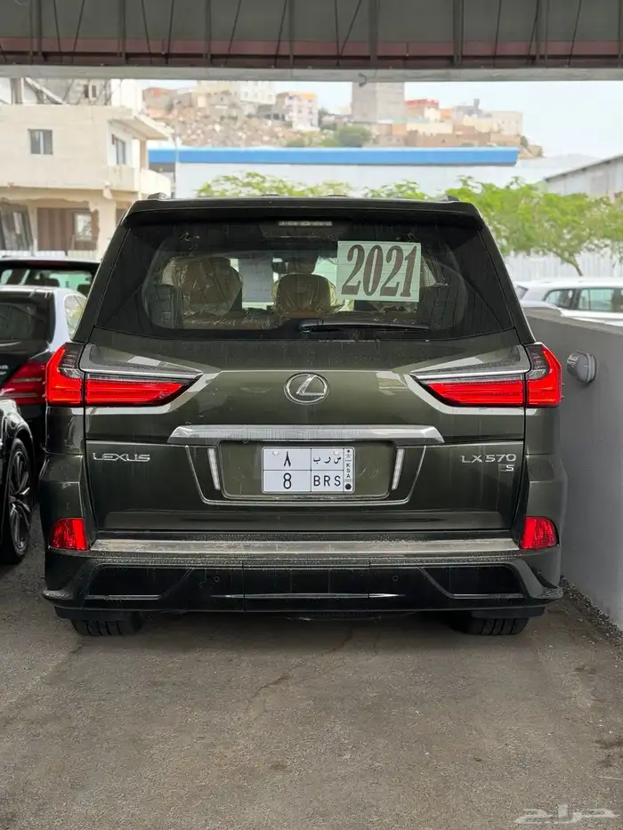 لكزس LX570 2021 9