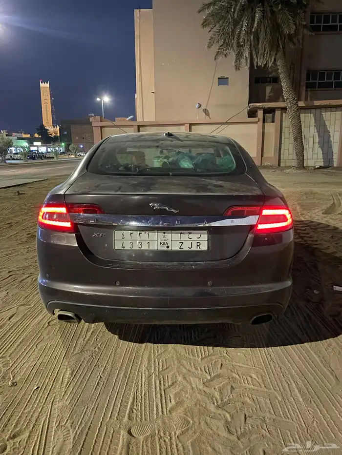 جاكوار 2010 xf 7