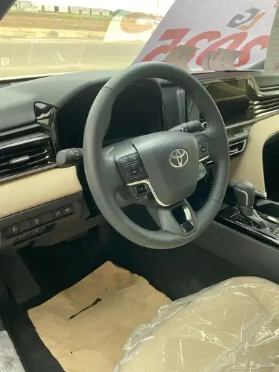 كامري 2025 LE نص فل رمادي 19