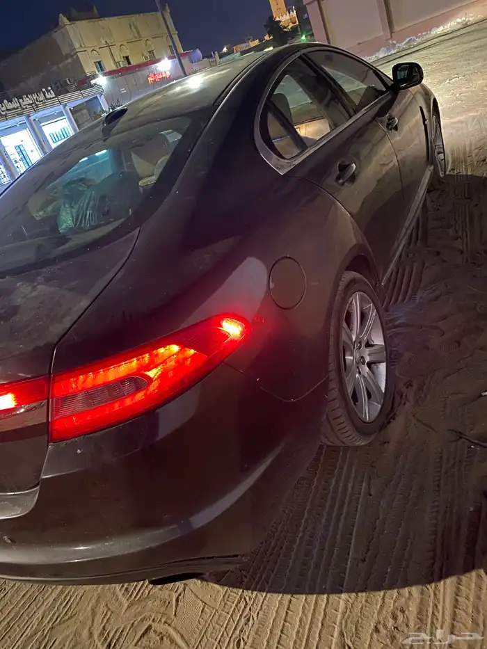 جاكوار 2010 xf 4