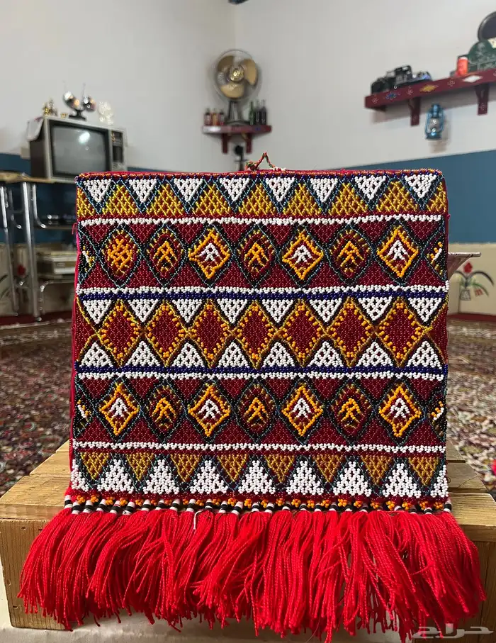 مشغولات يدوية عمرها فوق 60 سنه 6