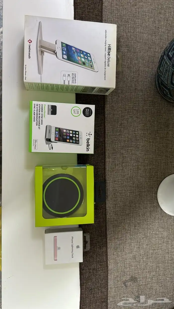 استاند شاحن من شركة ابل الاصلي 1