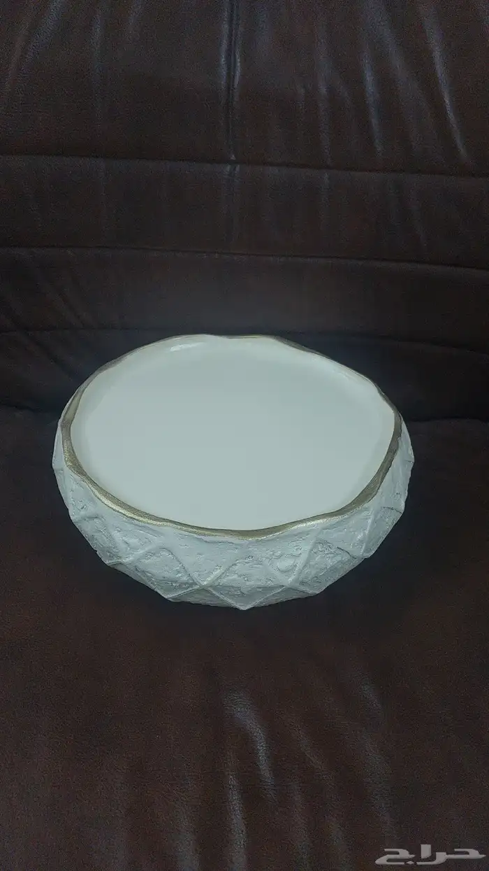 ديكور محل للبيع طاولات واستندات 37