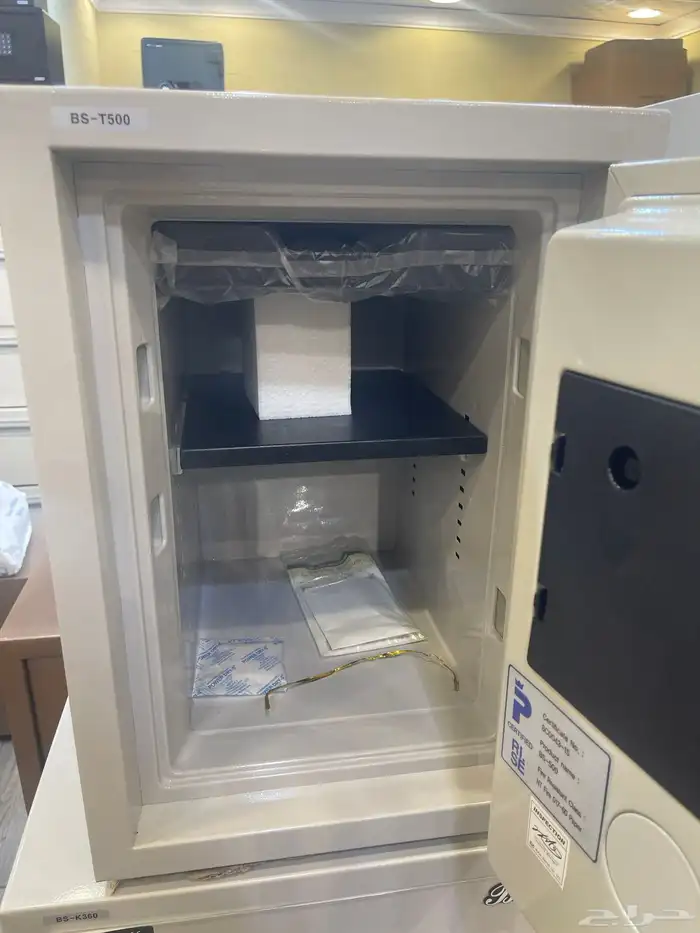 خزنة نقود ( توصيل مجانا 40