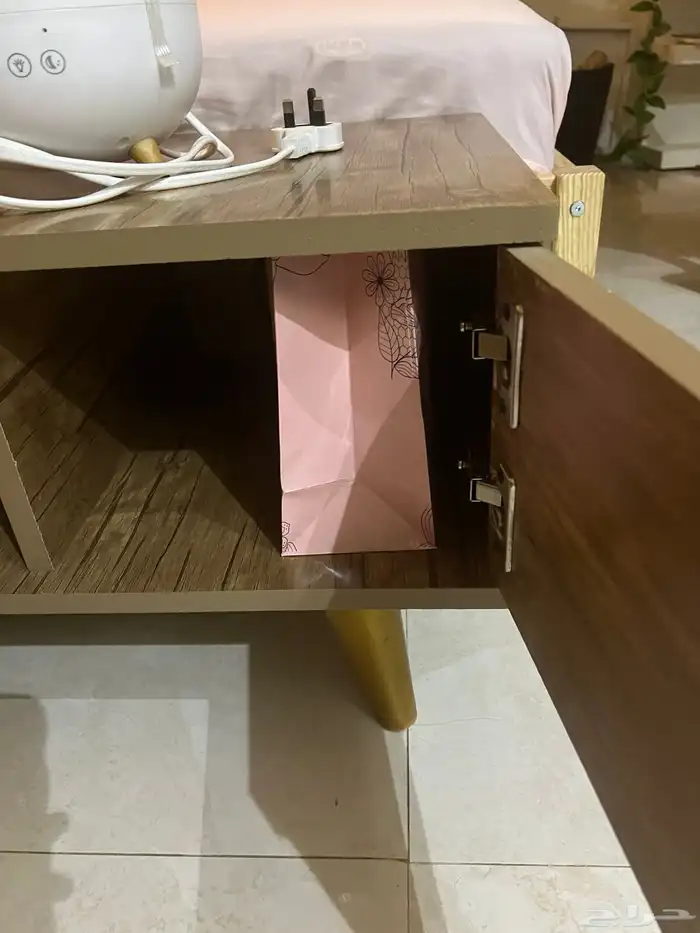 طاوله تلفزون   ستاند يصلح للبيانو وغيره   طاوله للكمبيوتر 2