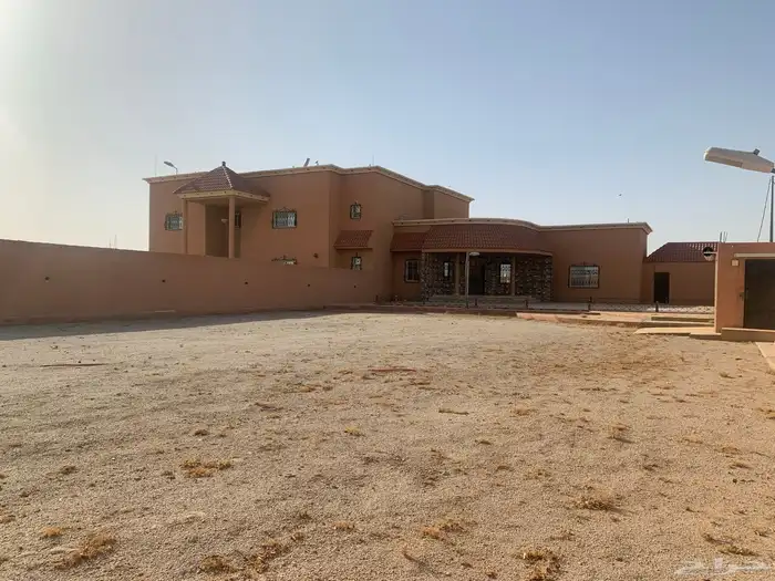 استراحه كبيره للبيع بالدوادمي 1