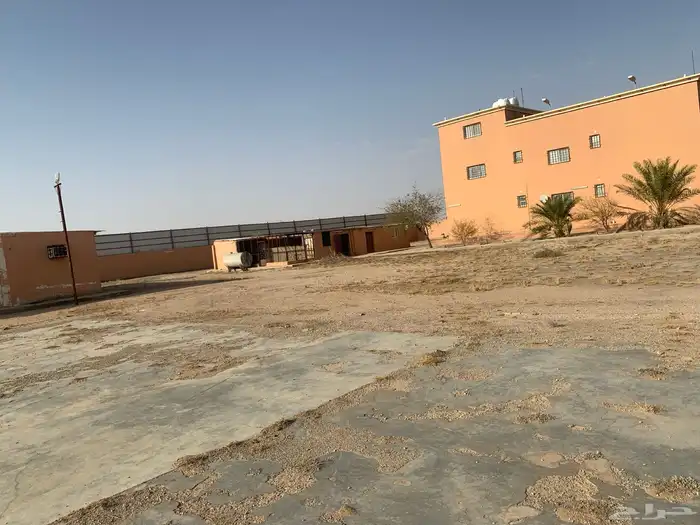 استراحه كبيره للبيع بالدوادمي 23