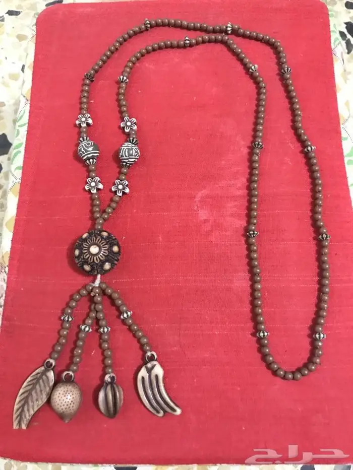 سلاسل وعقود وميداليات مخزنه 0