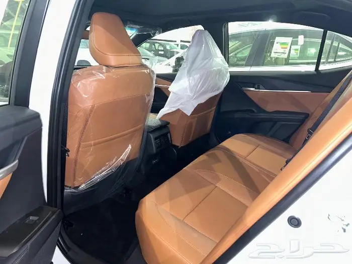 تويوتا كامري قراندي 2025 فل كامل بالنقد والتقسيط 7