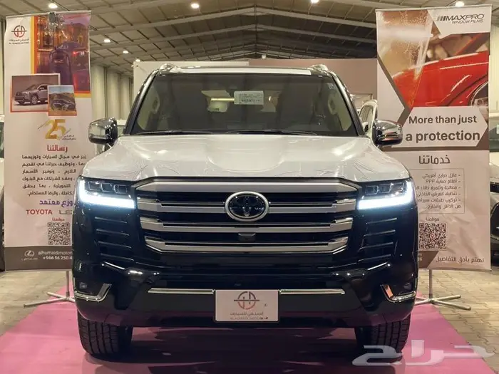 تويوتا لاندكروزر VX بنزين 2025 2