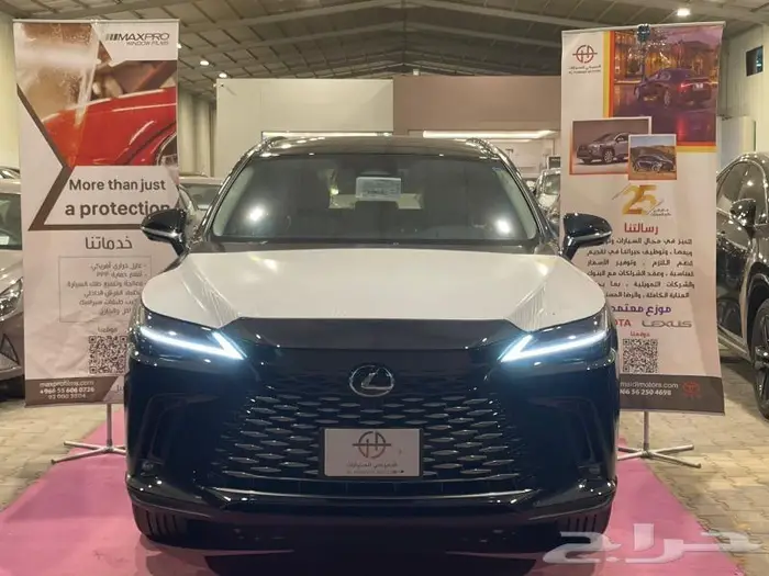 لكزس RX350 BB 2025 ( لون اسود وتيتانيوم داخلي اسبريسو ) 3