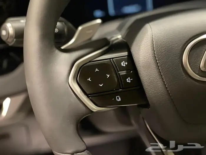 لكزس RX350 BB 2025 ( لون اسود وتيتانيوم داخلي اسبريسو ) 9