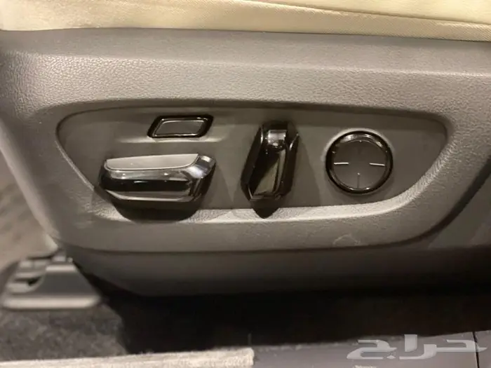 لكزس RX350 BB 2025 ( لون اسود وتيتانيوم داخلي اسبريسو ) 10