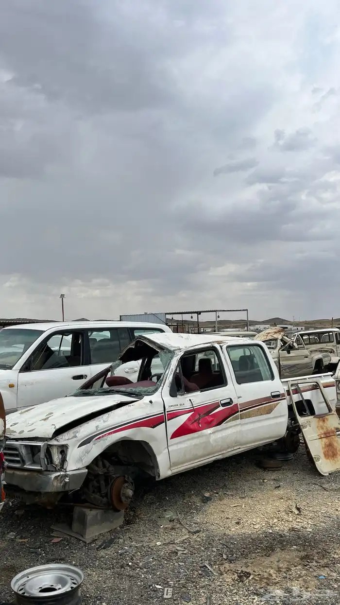 تشليح جميع السيارات كامري وجيب ونسيان وجمس وشاص باجيرو 8