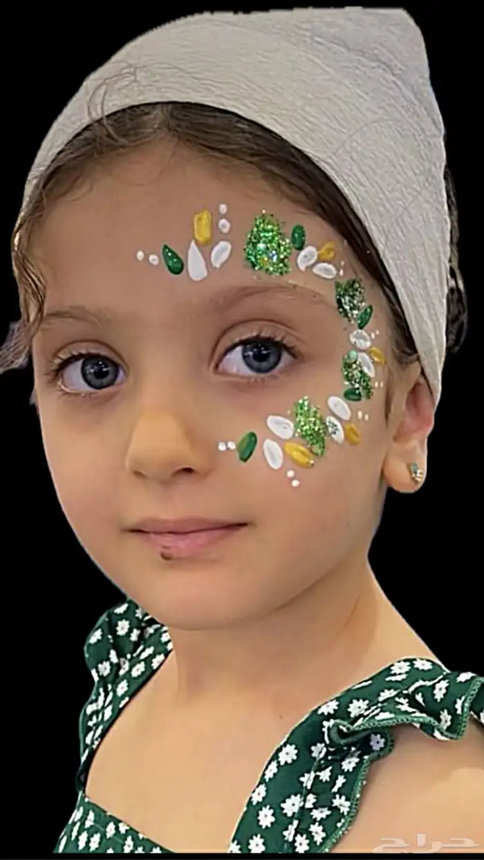 رسم على الوجه  نقش  ظفاير للشعر  خط عربي لليوم الوطني 0