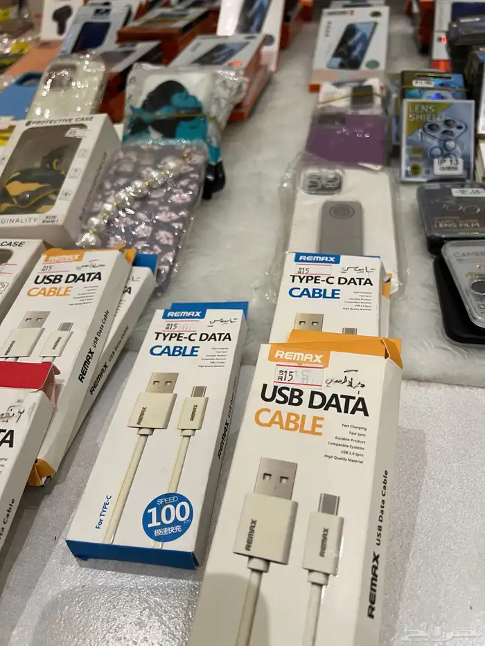 اكسسورارات جوالات وشواحن وكفرات جوالات واستئيكرات ضد الكسر 11