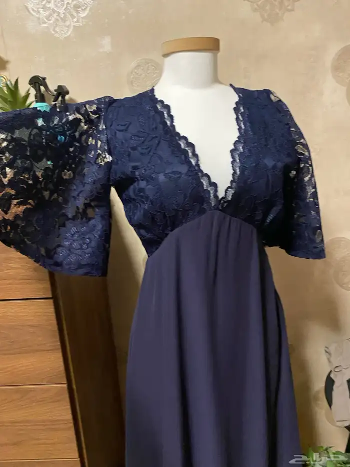 فستان جديد للبيع ماركة ايلا 2