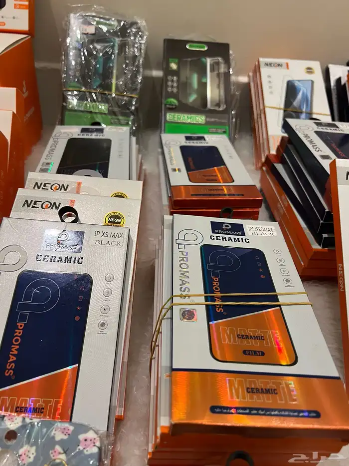 اكسسورارات جوالات وشواحن وكفرات جوالات واستئيكرات ضد الكسر 6