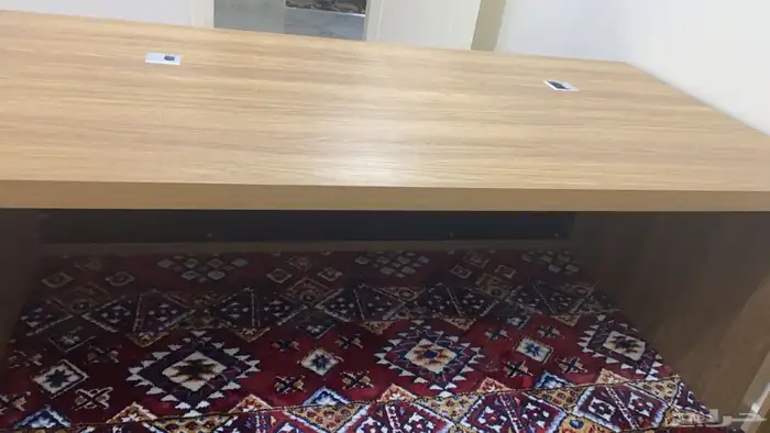 مكتب كمبيوتر كبير ( 500 ريال ) 1