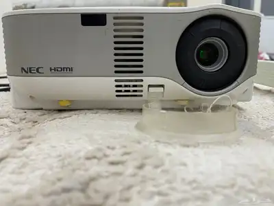 NEC NP905 Projector بروجكتر كبير للعرض السينمائي 2