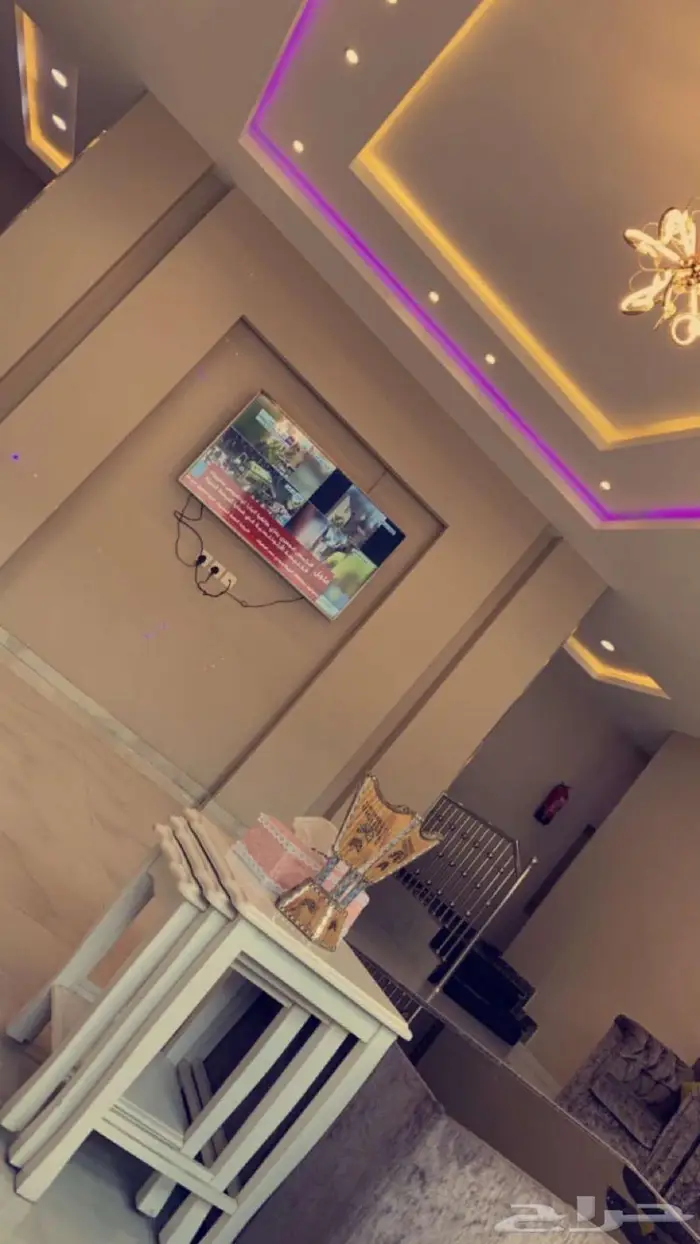 استراحه قسمين واسعه ونظيفه ومسبح كبير بسخان 22