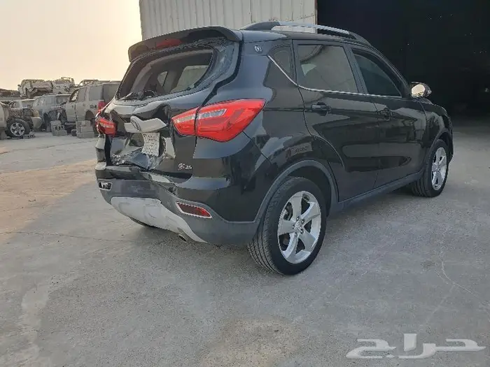 شانجان CS35 موديل 2019 مصدوم تشليح ((قطع غيار فقط)) 3