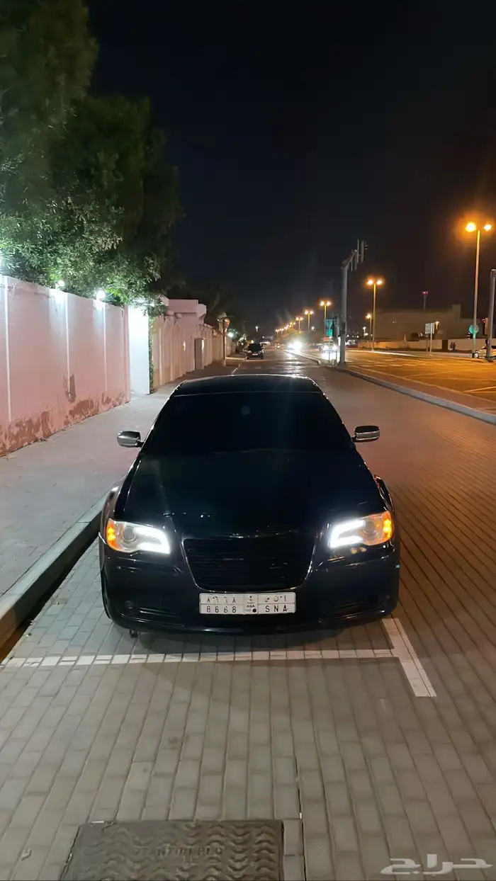 كرايسلر اسود بلاك ايدشن للبيع الحد 20 4