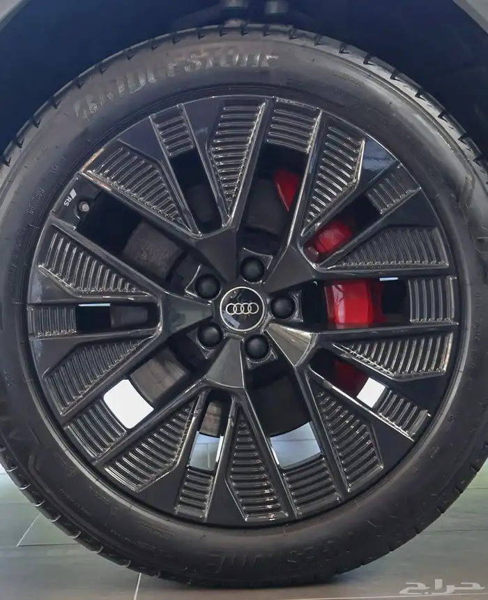 جنوط اودي Q8 مقاس 22 و21 موديل 2025 0