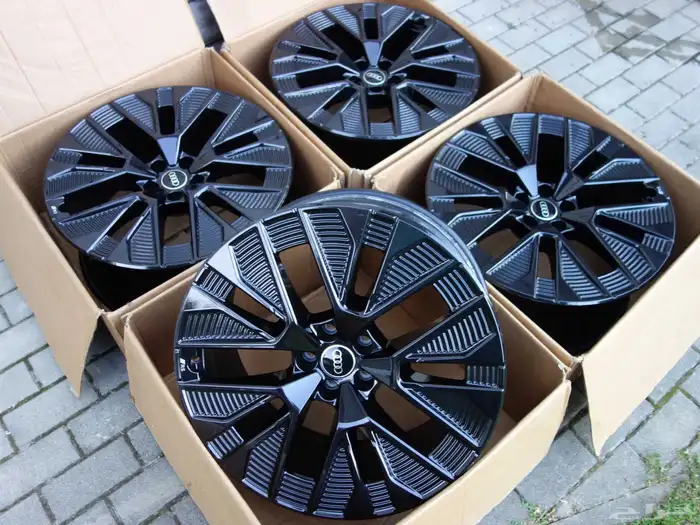 جنوط اودي Q8 مقاس 22 و21 موديل 2025 2