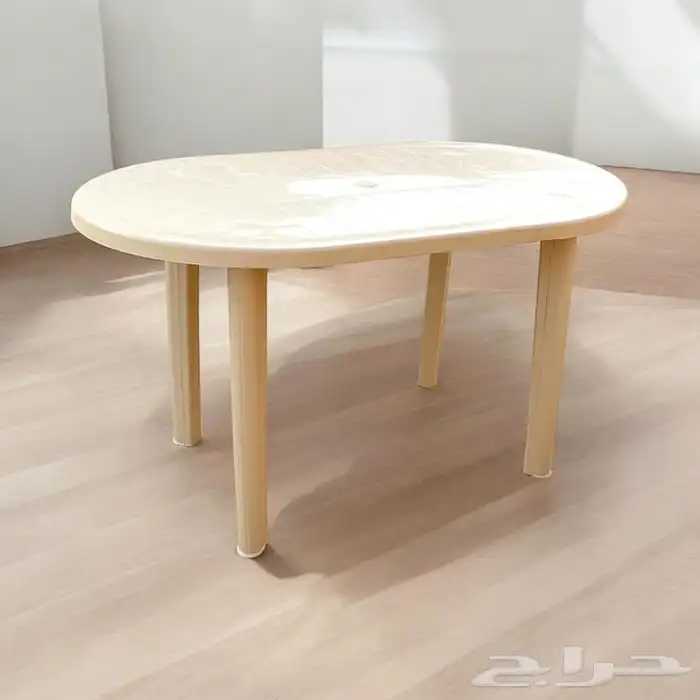 طاولة وأشياء أخرى 0