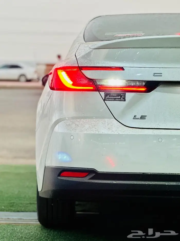 كامري ال اي بنزين نص فل فتحة سقف CAMRY LE 2025 8