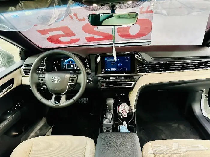 كامري ال اي بنزين نص فل فتحة سقف CAMRY LE 2025 9