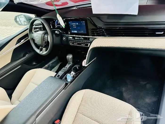 كامري ال اي بنزين نص فل فتحة سقف CAMRY LE 2025 10