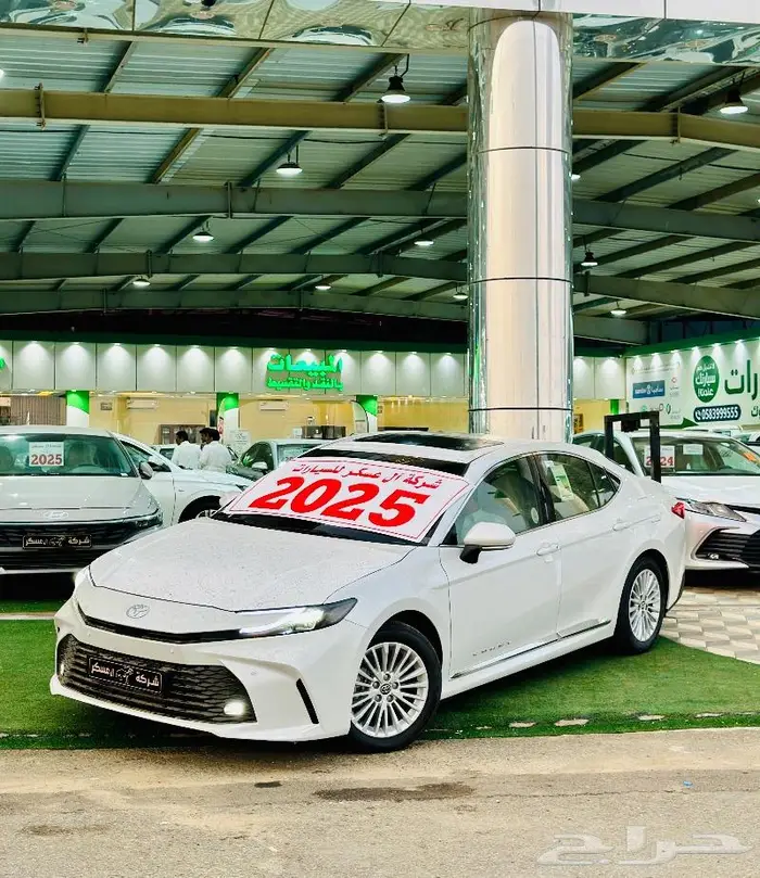 كامري ال اي بنزين نص فل فتحة سقف CAMRY LE 2025 3
