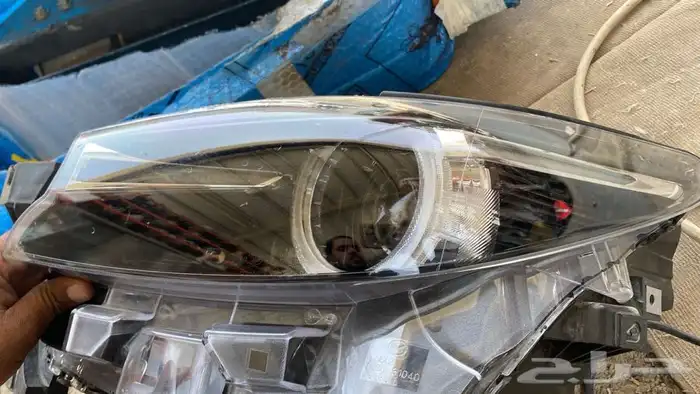 قطع غيار مازدا تشليح نظيف من موديل 19 الى 25 شمعات صدامات 9