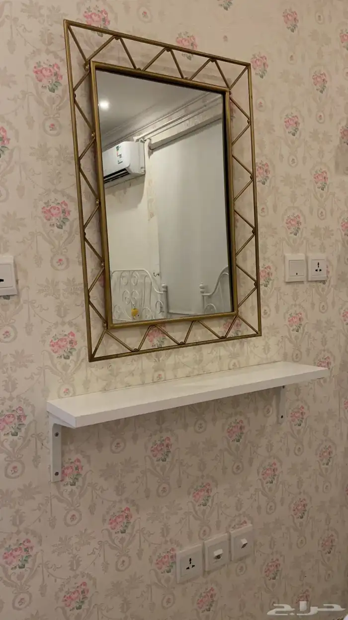 مرايا و رف 0