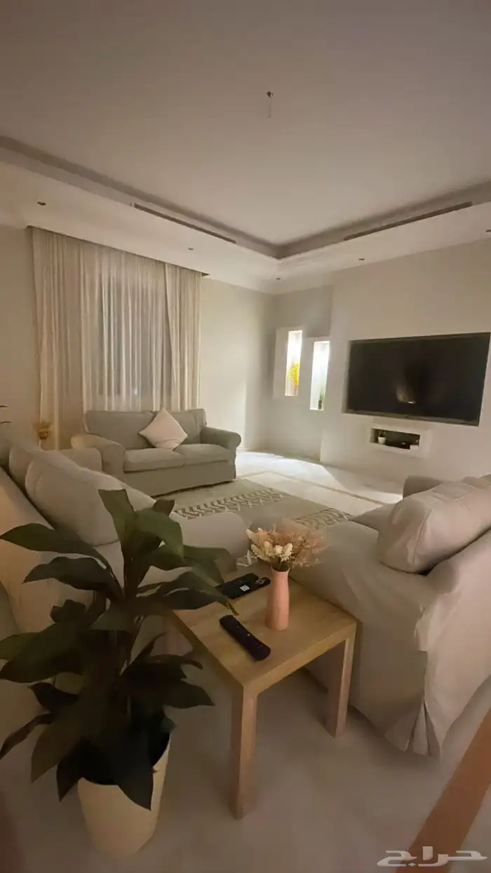 فيلا مؤثثة للايجار على طريق الملك مفروشة Furnished villa 1