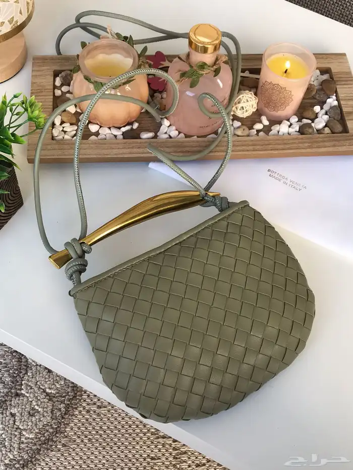 شنط وشوزات هاي كواليتي 40